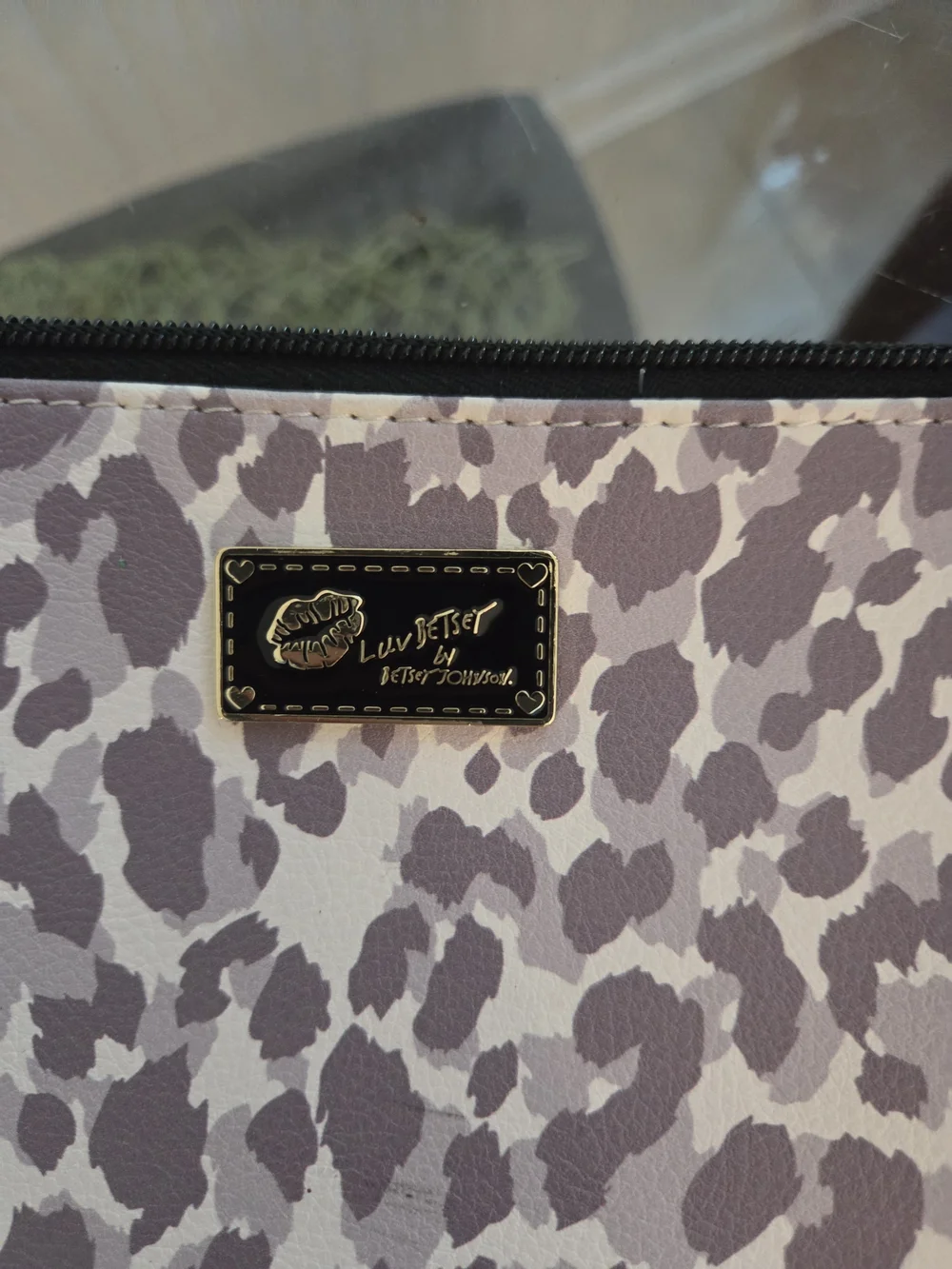 Betsey Johnson Mauve Leopard Print Crossbody Bag NWOT